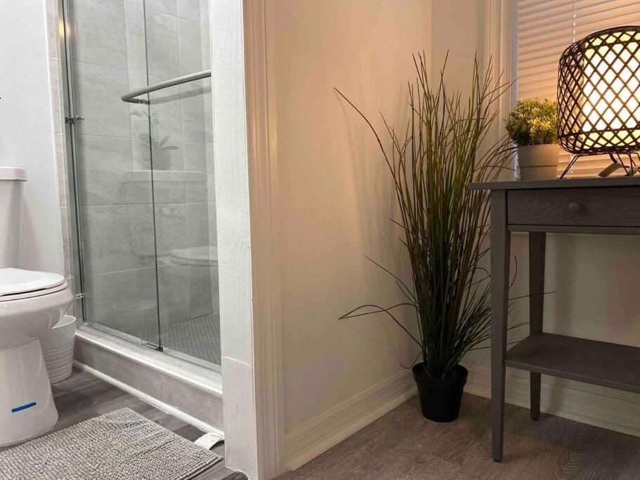 Chic Steps From Armature Works & Downtown Riverwalk *