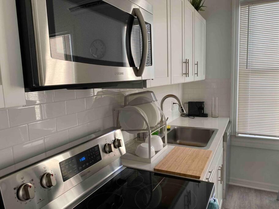 Chic Steps From Armature Works & Downtown Riverwalk Tampa