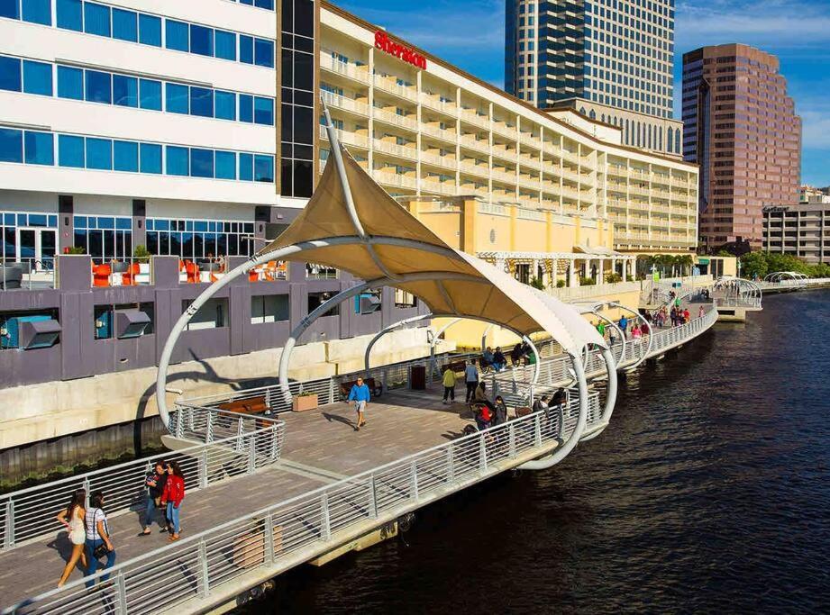 Chic Steps From Armature Works & Downtown Riverwalk